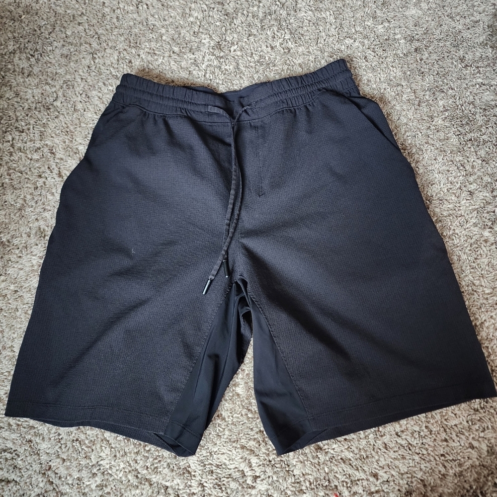 Small Lululemon Men's Black Shorts